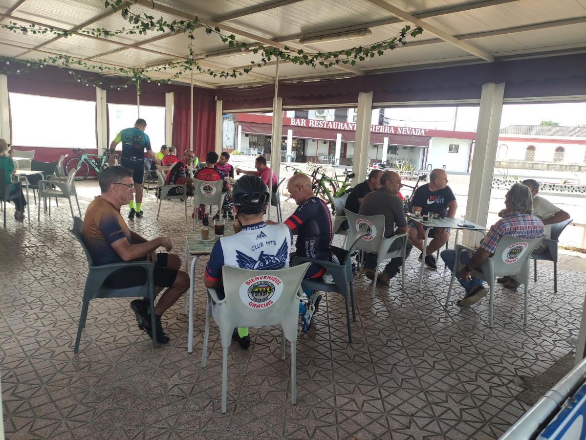 Hostal Restaurante Bar Cafeteria La Melchora โปซาดัส ภายนอก รูปภาพ